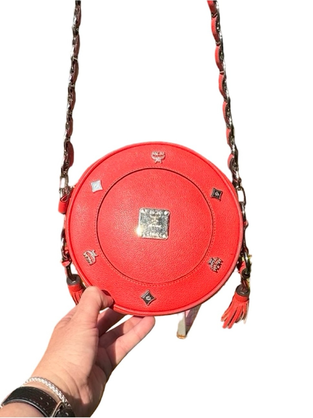 VTG MCM Red Grained Leather Round Tambourine Crossbody Bag Silver Studded - Picture 3 of 16
